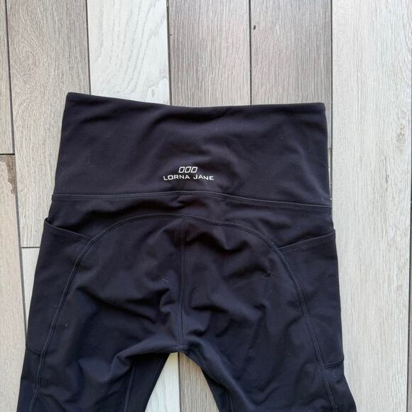 Lorna jane capri leggings - Picture 3 of 6